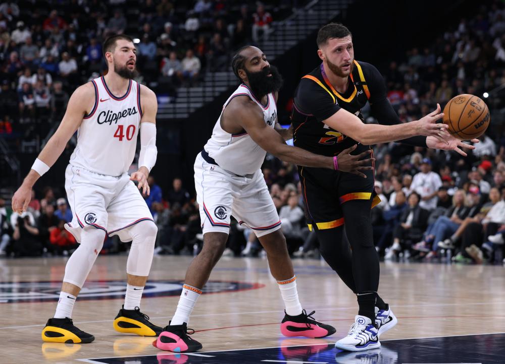 抢上出现了 抢上出现了